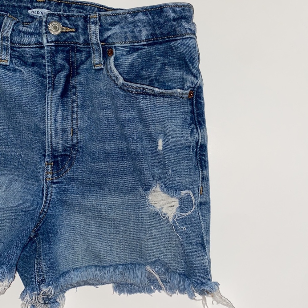 OLD NAVY jean or denim shorts - destructed - excellent condition - high rise - Picture 3 of 6